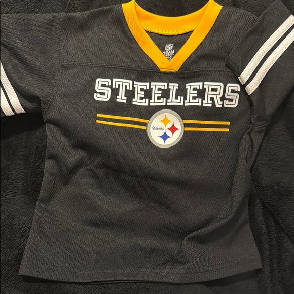 Team Apparel Kids Black and Yellow Steelers Jersey - Picture 14 of 15